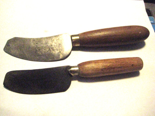 The ridgely trimmer - &, j